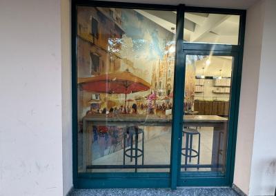 Decorazione Pareti, Vetrofonia e Creazione Insegna per Pizzeria a Milano 6